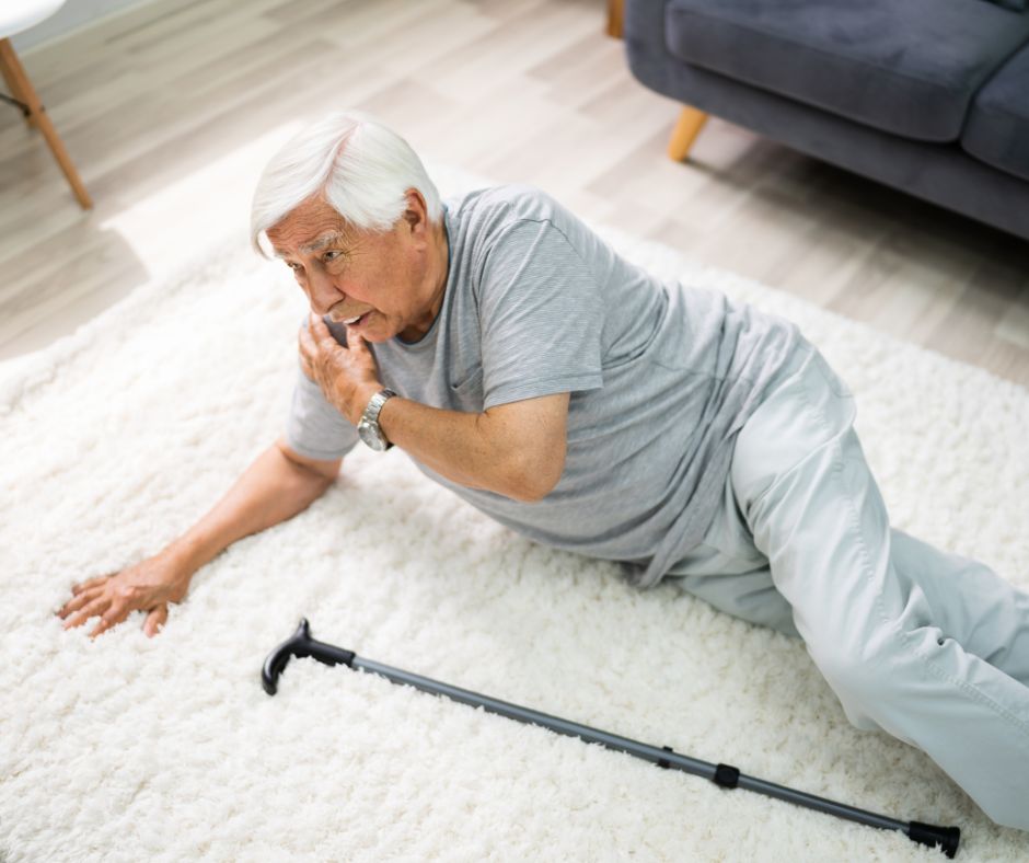 Zimowe ryzyko upadków u seniorów - jak je minimalizować w domu i na zewnątrz?